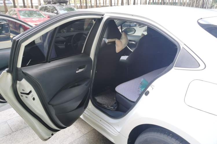 Used Toyota Levin 2019 Dual-Engine 1.8H E-CVT Luxury Edition China VI Standard Left Front Seat