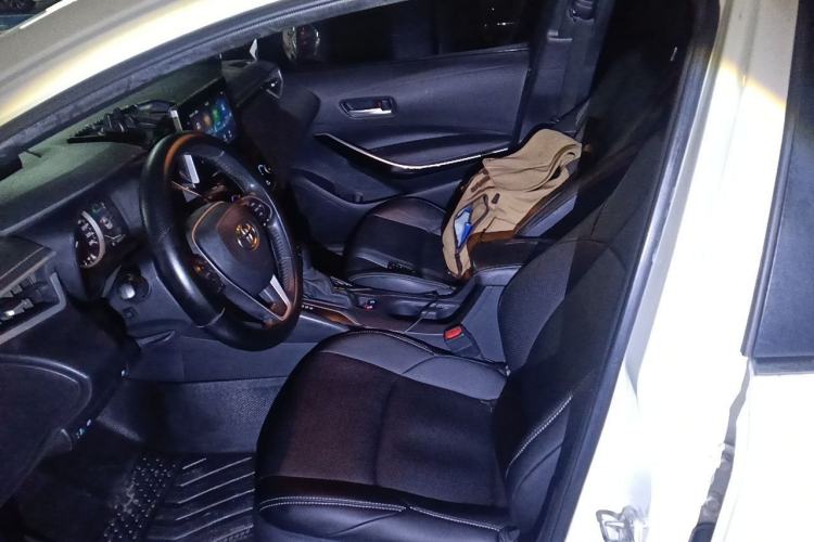 Used Toyota Levin 2019 Dual-Engine 1.8H E-CVT Luxury Edition China VI Standard Left Front Seat