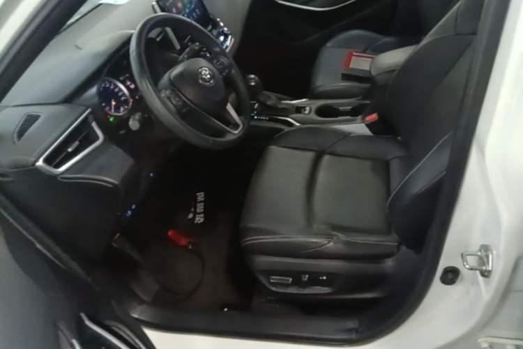 Used Toyota Levin 2019 Dual-Engine 1.8H E-CVT Luxury Edition China VI Standard Left Front Seat