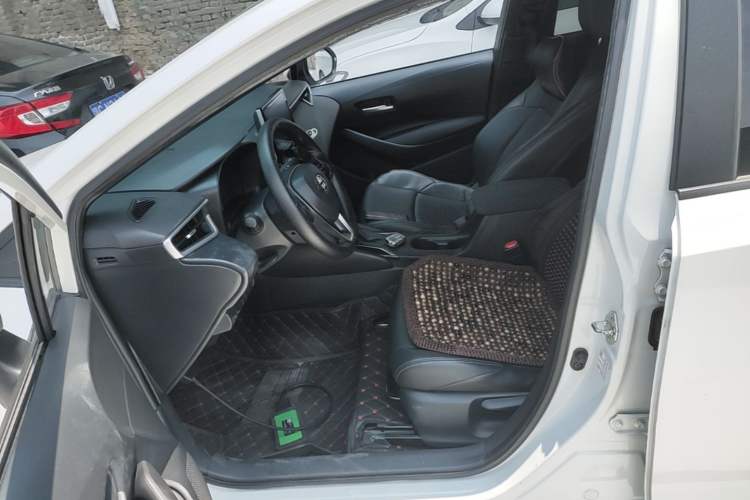 Used Toyota Levin 2019 185T CVT Luxury Edition China VI Standard Left Front Seat