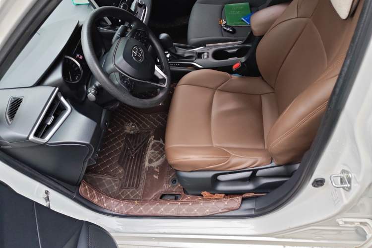 Used Toyota Levin 2019 Dual-Engine 1.8H E-CVT Luxury Edition China VI Standard Left Front Seat