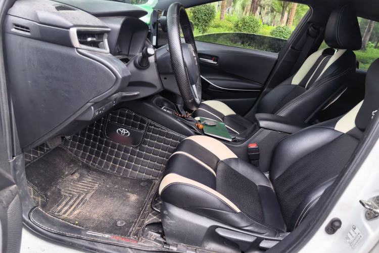 Used Toyota Levin 2019 Dual-Engine 1.8H E-CVT Luxury Edition China VI Standard Left Front Seat