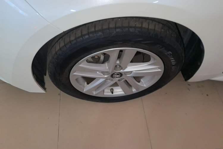 Used Toyota Levin 2019 185T CVT Luxury Edition China VI Standard Left Front Wheel Hub