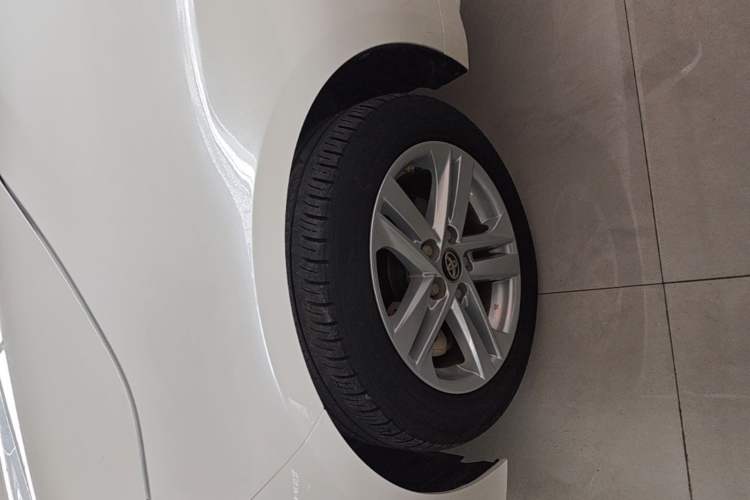Used Toyota Levin 2019 185T CVT Luxury Edition China VI Standard Left Front Wheel Hub
