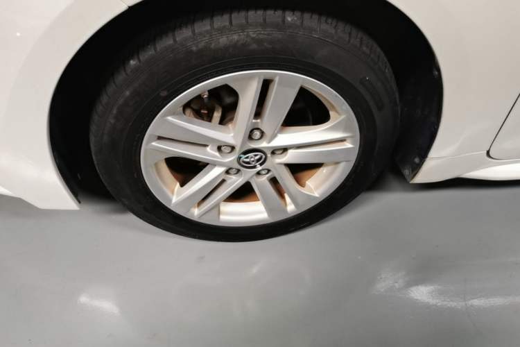 Used Toyota Levin 2019 Dual-Engine 1.8H E-CVT Luxury Edition China VI Standard Left Front Wheel Hub