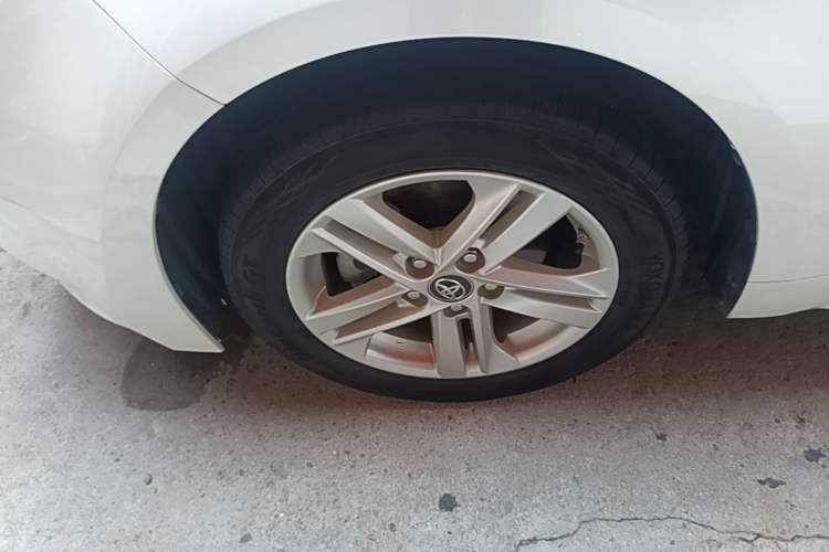 Used Toyota Levin 2019 185T CVT Luxury Edition China VI Standard Left Front Wheel Hub