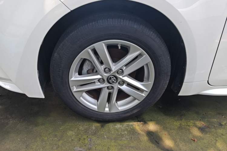 Used Toyota Levin 2019 185T CVT Entry-Level Version China VI Standard Left Front Wheel Hub