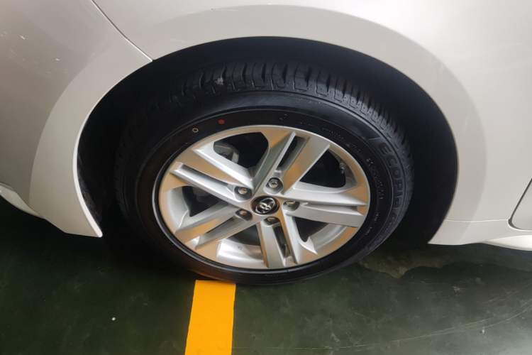 Used Toyota Levin 2019 185T CVT Luxury Edition China VI Standard Left Front Wheel Hub