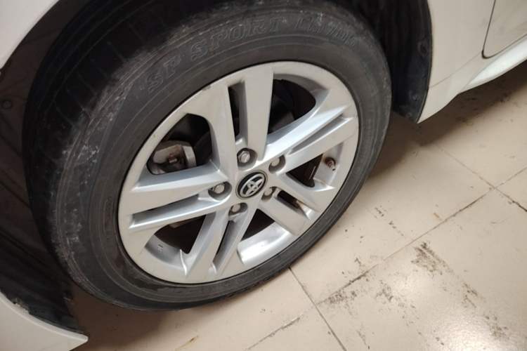 Used Toyota Levin 2019 185T CVT Luxury Edition China VI Standard Left Front Wheel Hub