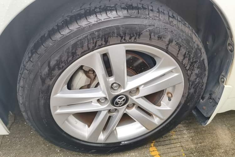 Used Toyota Levin 2019 185T CVT Luxury Edition China VI Standard Left Front Wheel Hub
