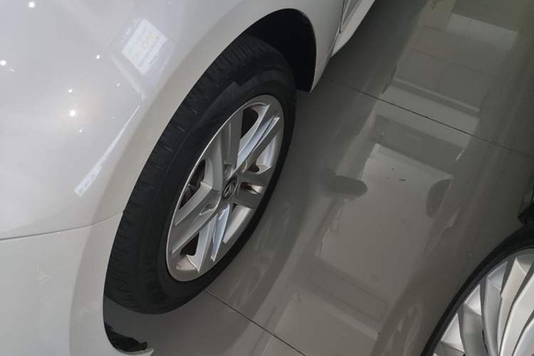 Used Toyota Levin 2019 185T CVT Luxury Edition China VI Standard Left Front Wheel Hub