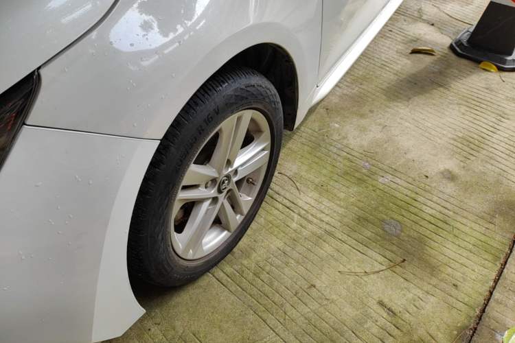 Used Toyota Levin 2019 Dual-Engine 1.8H E-CVT Luxury Edition China VI Standard Left Front Wheel Hub