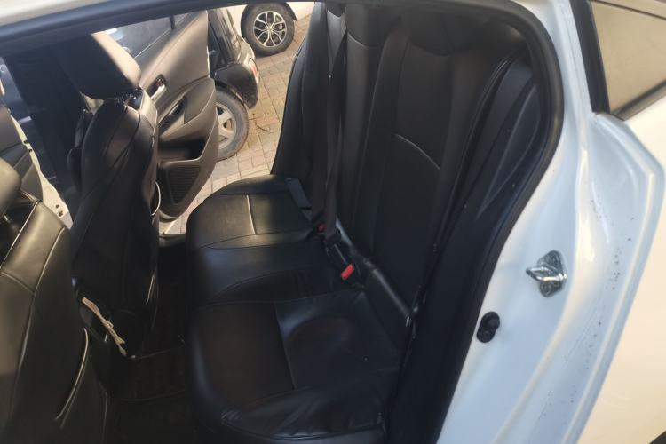 Used Toyota Levin 2019 185T CVT Luxury Edition China VI Standard Left Rear Seat