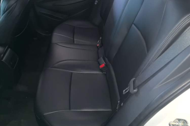 Used Toyota Levin 2019 185T CVT Luxury Edition China VI Standard Left Rear Seat