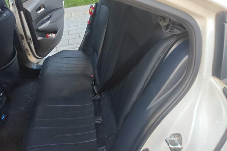 Used Toyota Levin 2019 185T CVT Luxury Edition China VI Standard Left Rear Seat
