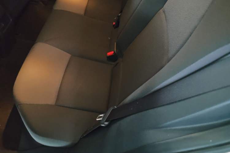 Used Toyota Levin 2019 185T CVT Luxury Edition China VI Standard Left Rear Seat