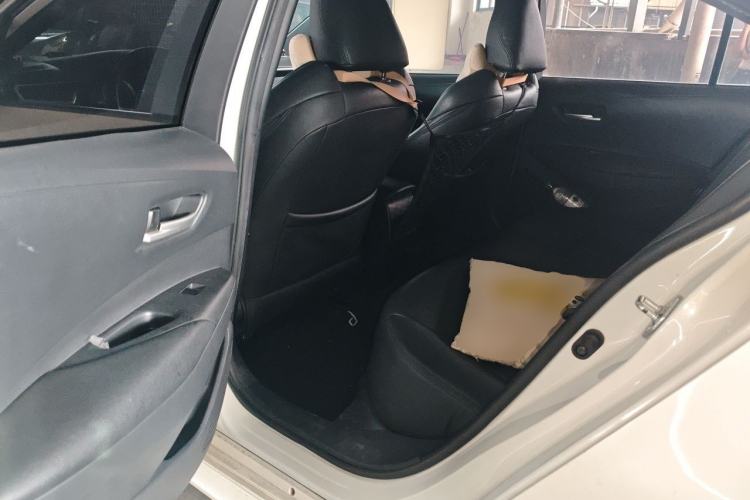 Used Toyota Levin 2019 185T CVT Luxury Edition China VI Standard Left Rear Seat