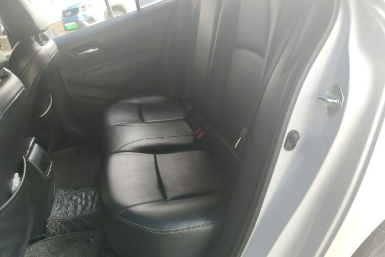 Used Toyota Levin 2019 185T CVT Luxury Edition China VI Standard Left Rear Seat
