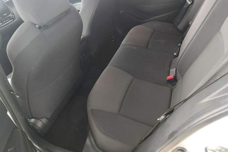 Used Toyota Levin 2019 185T CVT Luxury Edition China VI Standard Left Rear Seat