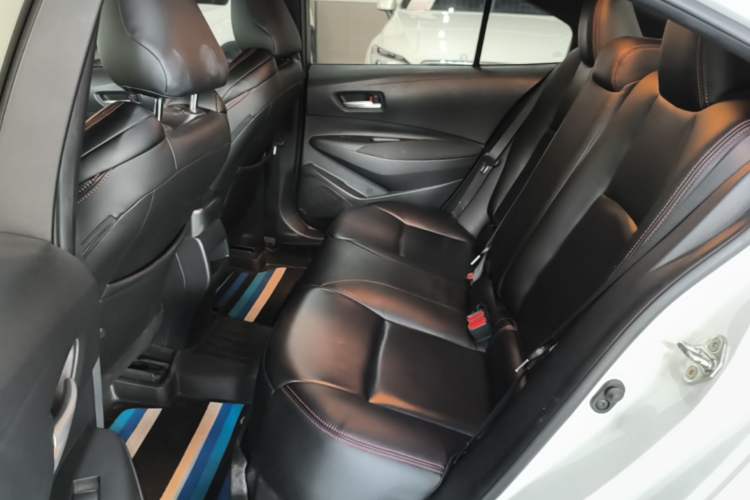Used Toyota Levin 2019 185T CVT Luxury Edition China VI Standard Left Rear Seat