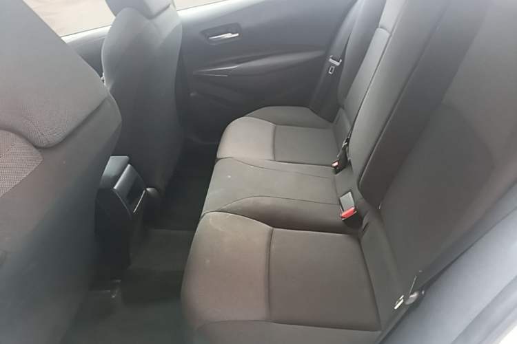 Used Toyota Levin 2019 185T CVT Luxury Edition China VI Standard Left Rear Seat