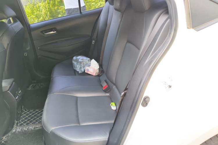 Used Toyota Levin 2019 185T CVT Luxury Edition China VI Standard Left Rear Seat