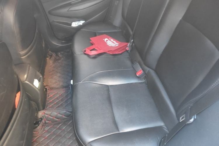 Used Toyota Levin 2019 185T CVT Entry-Level Version China VI Standard Left Rear Seat
