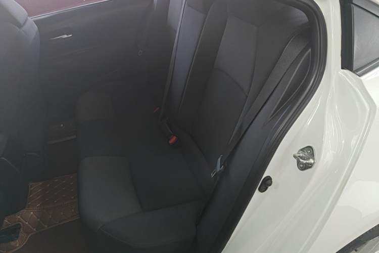 Used Toyota Levin 2019 185T CVT Entry-Level Version China VI Standard Left Rear Seat