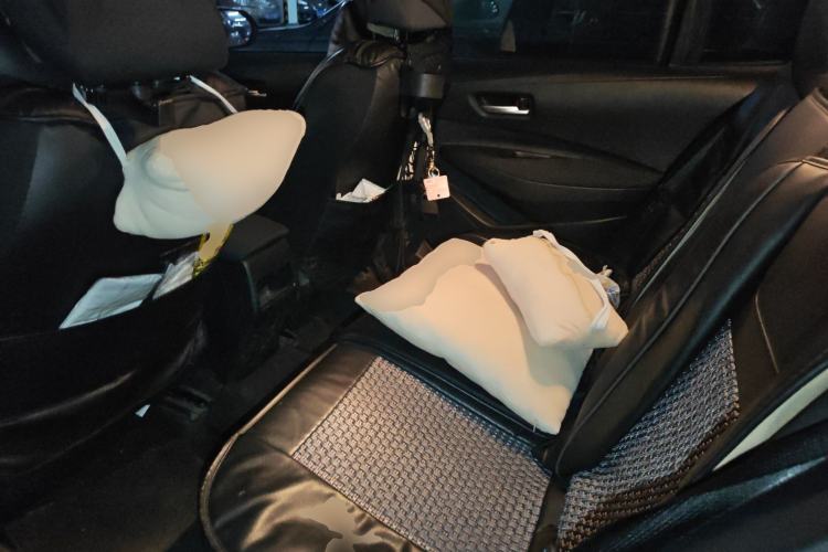 Used Toyota Levin 2019 185T CVT Luxury Edition China VI Standard Left Rear Seat