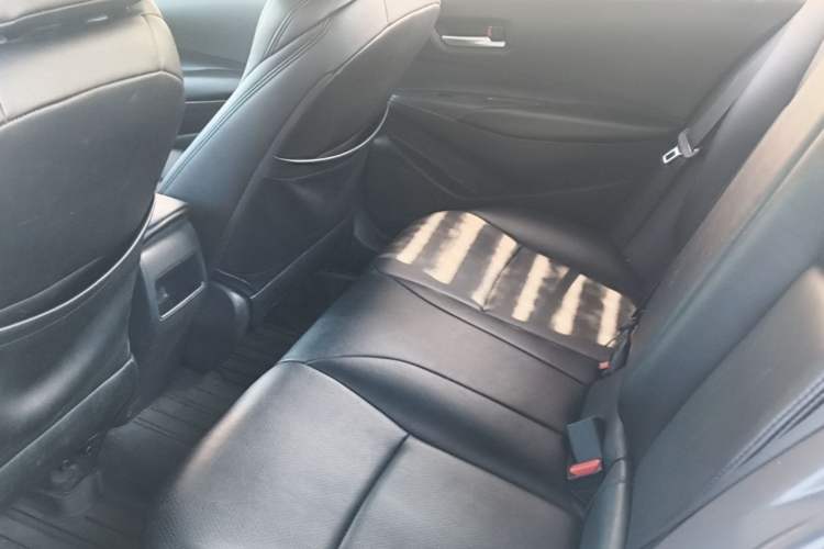 Used Toyota Levin 2019 185T CVT Luxury Edition China VI Standard Left Rear Seat