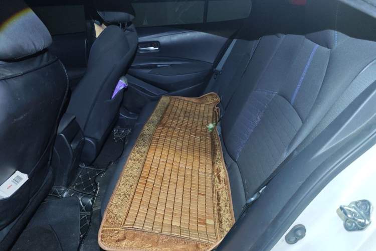 Used Toyota Levin 2019 185T CVT Sport Edition China VI Standard Left Rear Seat