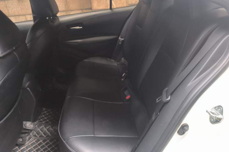 Used Toyota Levin 2019 185T CVT Luxury Edition China VI Standard Left Rear Seat