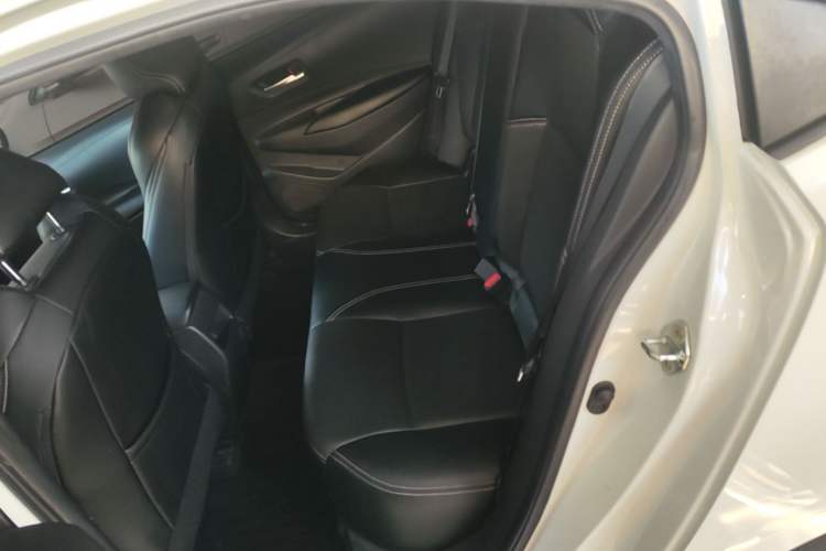 Used Toyota Levin 2019 185T CVT Luxury Edition China VI Standard Left Rear Seat