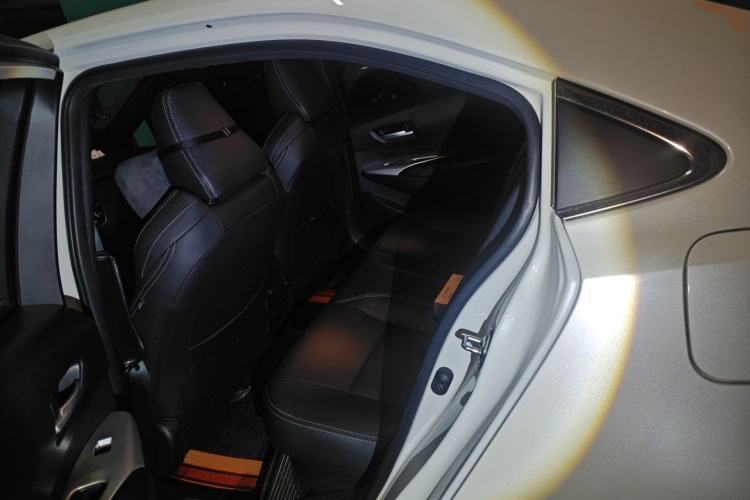 Used Toyota Levin 2019 Dual-Engine 1.8H E-CVT Luxury Edition China VI Standard Left Rear Seat