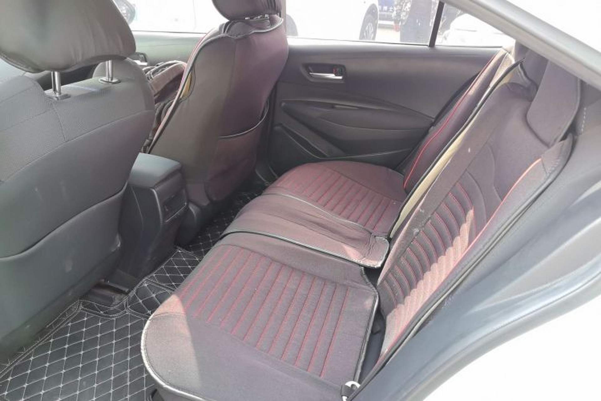 Used Toyota Levin 2019 185T CVT Sport Edition China VI Standard Left Rear Seat