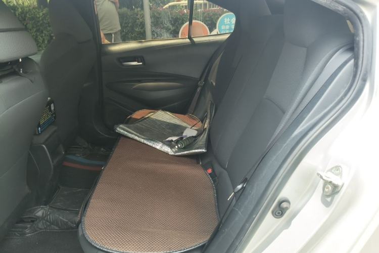 Used Toyota Levin 2019 Dual-Engine 1.8H E-CVT Entry-Level Model China VI Standard Left Rear Seat