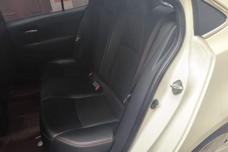 Used Toyota Levin 2019 185T CVT Luxury Edition China V Standard Left Rear Seat