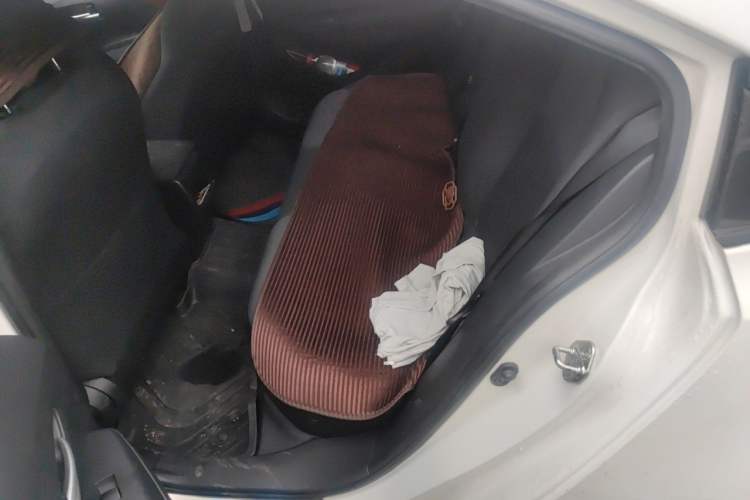 Used Toyota Levin 2019 185T CVT Luxury Edition China VI Standard Left Rear Seat