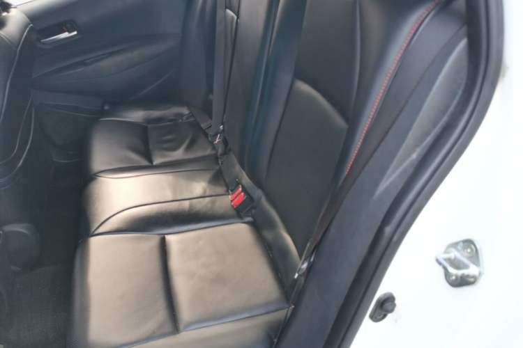 Used Toyota Levin 2019 Dual-Engine 1.8H E-CVT Luxury Edition China VI Standard Left Rear Seat