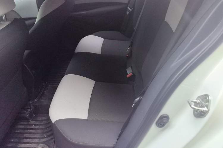 Used Toyota Levin 2019 185T CVT Luxury Edition China VI Standard Left Rear Seat