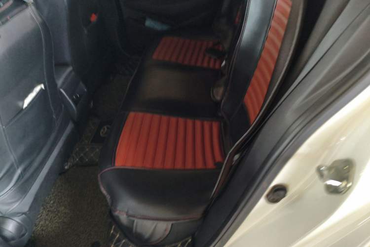 Used Toyota Levin 2019 185T CVT Luxury Edition China VI Standard Left Rear Seat