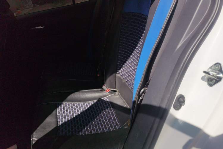 Used Toyota Levin 2019 185T CVT Luxury Edition China VI Standard Left Rear Seat