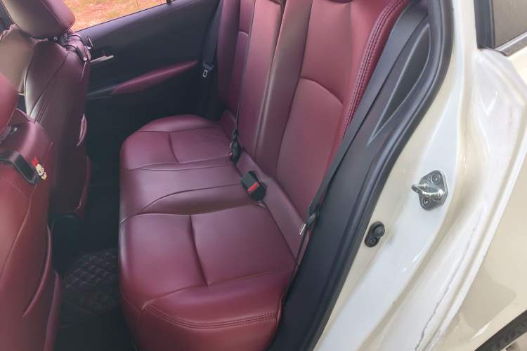 Used Toyota Levin 2019 185T CVT Luxury Edition China VI Standard Left Rear Seat