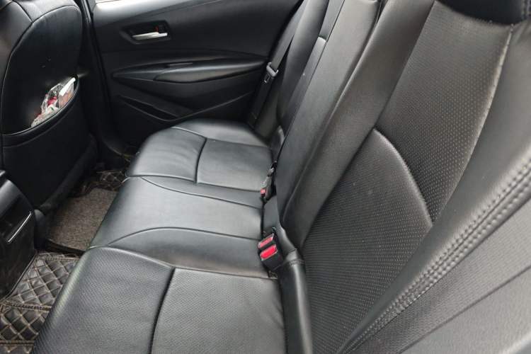 Used Toyota Levin 2019 185T CVT Luxury Edition China VI Standard Left Rear Seat