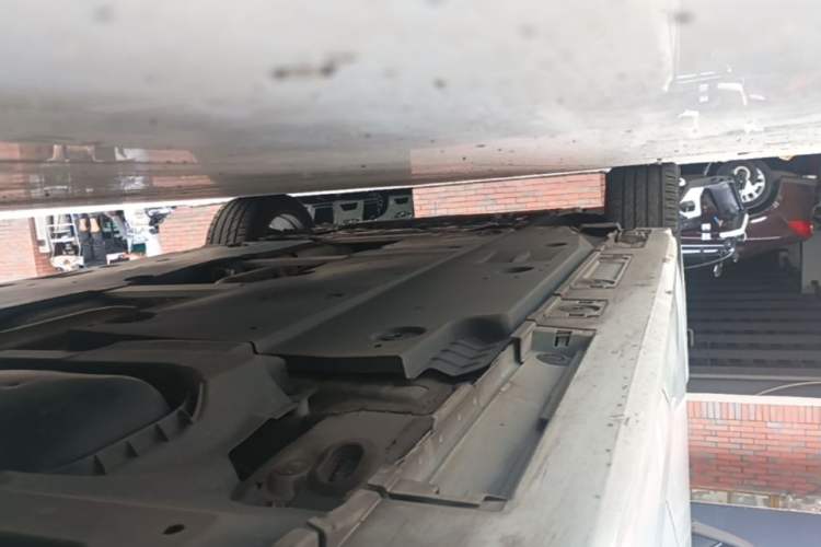 Used Toyota Levin 2019 Dual-Engine 1.8H E-CVT Sport Edition China VI Standard Left Side Sill