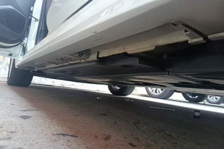 Used Toyota Levin 2019 185T CVT Luxury Edition China VI Standard Left Side Sill