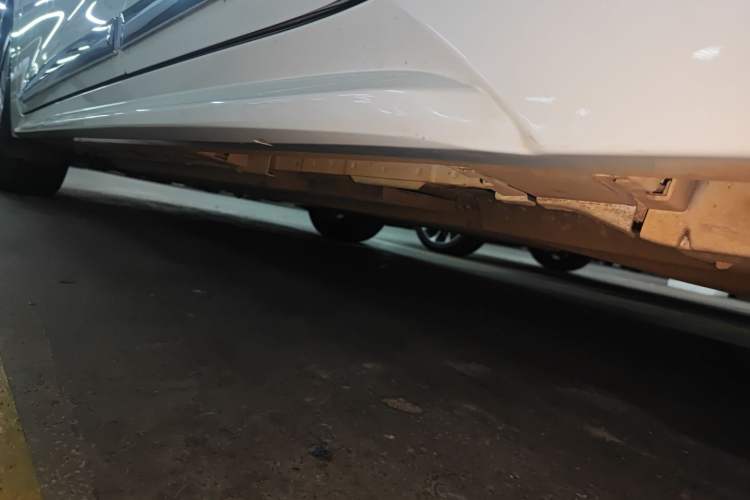 Used Toyota Levin 2019 185T CVT Luxury Edition China VI Standard Left Side Sill