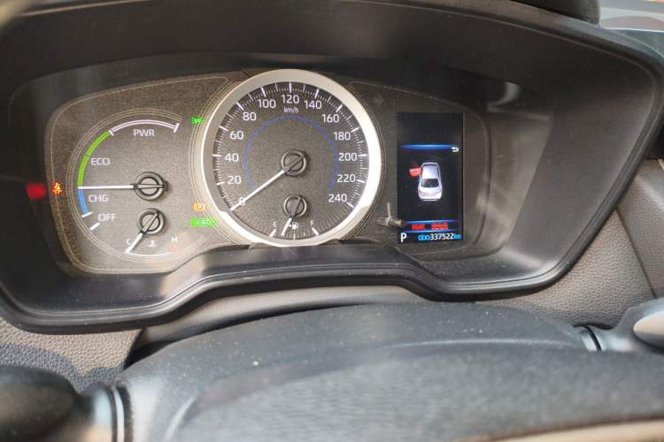 Used Toyota Levin 2019 Dual-Engine 1.8H E-CVT Luxury Edition China VI Standard Odometer Close Up