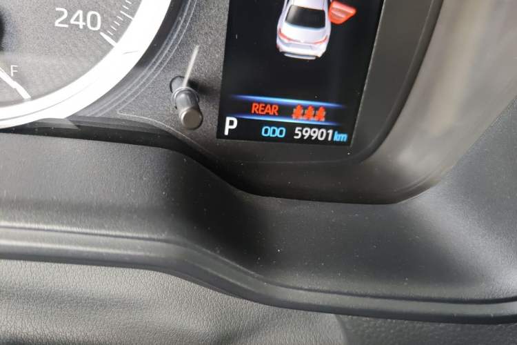 Used Toyota Levin 2019 185T CVT Sport Edition China VI Standard Odometer Close Up