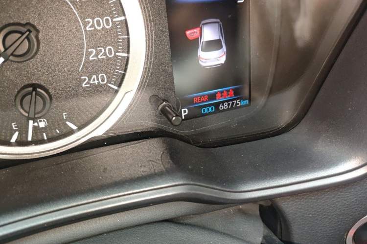 Used Toyota Levin 2019 185T CVT Sport Edition China VI Standard Odometer Close Up